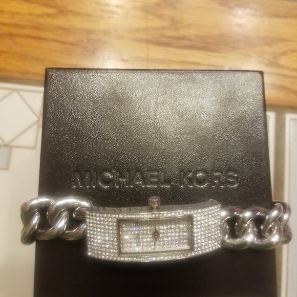 Michael Kors watch worn once